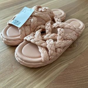 H&M new with tags pink raffia sandals